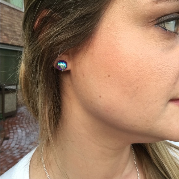 Mermaid Scale Earrings - Picture 4 of 7